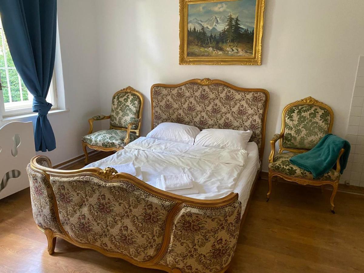 Bank Invest Apartmens - Old Town Appartement Praag Buitenkant foto