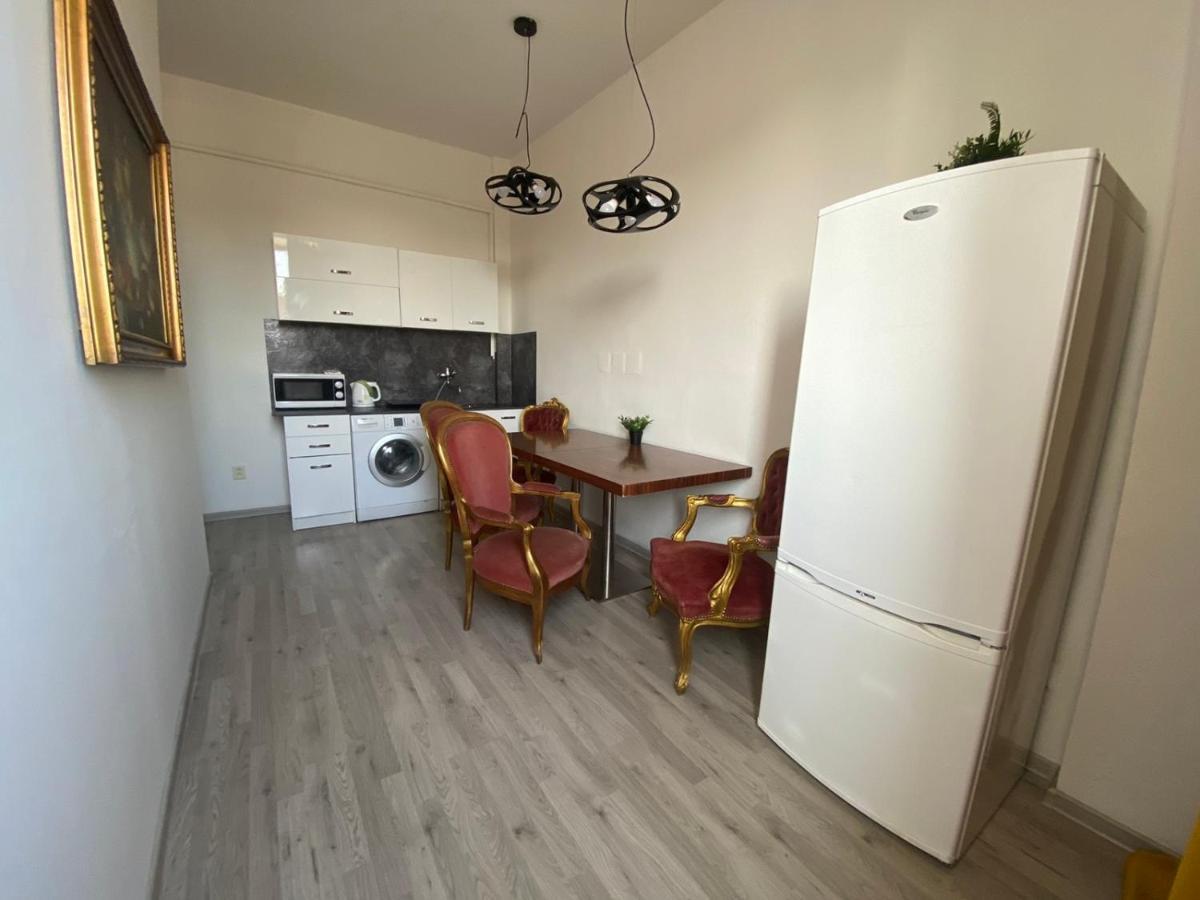 Bank Invest Apartmens - Old Town Appartement Praag Buitenkant foto